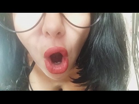 ❤️ Schatje, je stiefmoeder laat je vandaag niet naar school gaan... Ik heb je te hard nodig... ❤ Fucking video at us