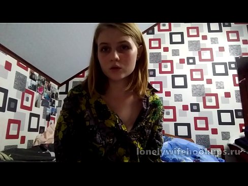 ❤️ Jonge blonde studente uit Rusland houdt van grotere lullen. ❤ Fucking video at us