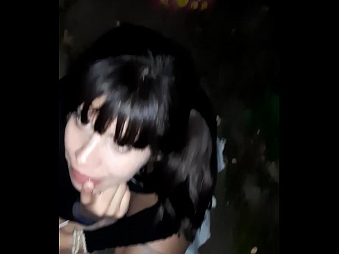 ❤️ Op straat gezwollen penis in ruil voor snoep ❤ Fucking video at us