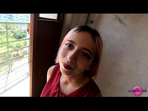 ❤️ Sensuele studente pijpt een vreemdeling in de outback - Cum On His Face ❤ Fucking video at us